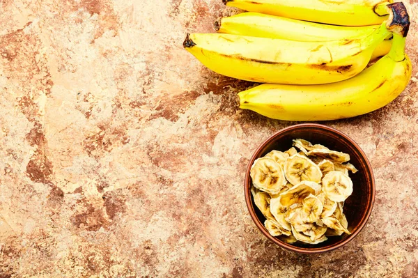 Banane Fraîche Séchée Mûre Dans Bol — Photo