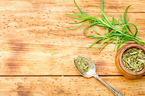Tarragon Estragon Artemisia Dracunculus Fresh Dry Tarragon Herb Copy Space — стокове фото