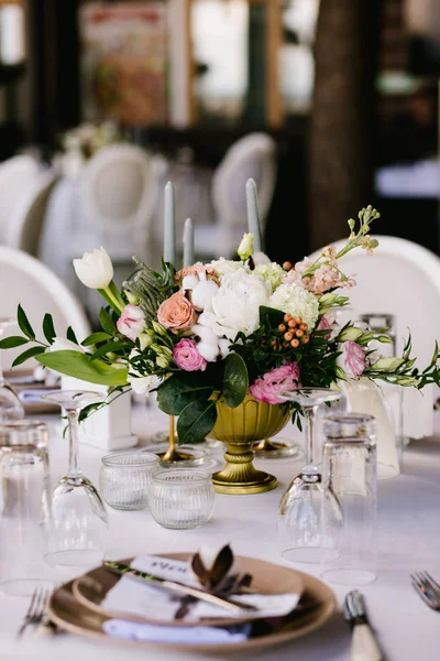 Masada çiçek aranjmanı, yazın düğün