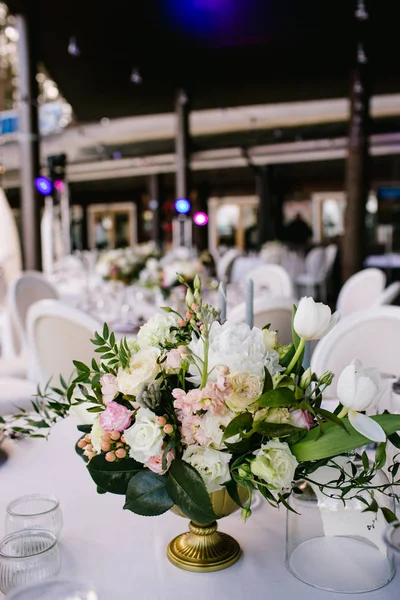 Masada çiçek aranjmanı, yazın düğün