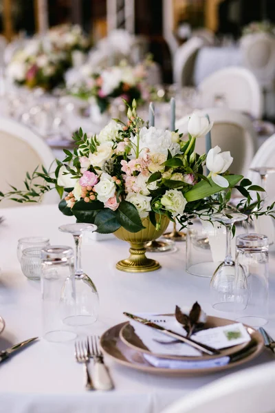 Masada çiçek aranjmanı, yazın düğün