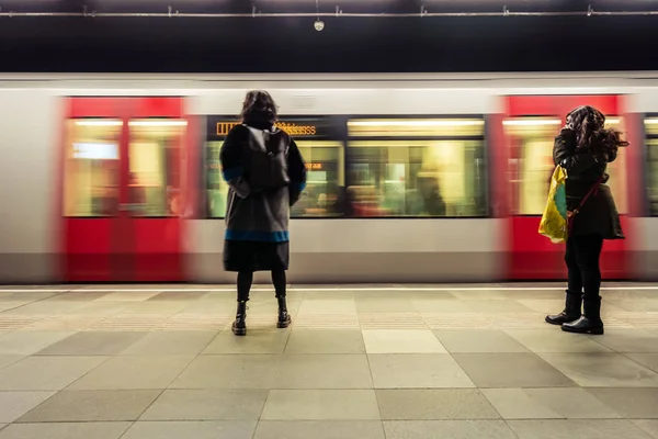 Umzug in der U-Bahn — Stockfoto