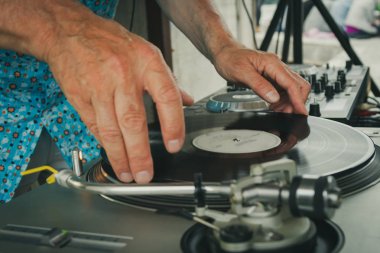 Vintage bak Deejay