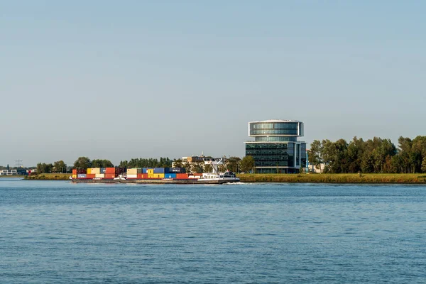 Dordrecht September 2020 Uitzicht Maas Van Het Nieuwe Hoofdkantoor Van — Stockfoto