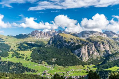 Dolomites İtalya - Val Gardena