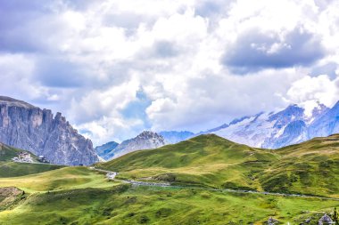 Dolomites İtalya - Val Gardena - Passo Sella