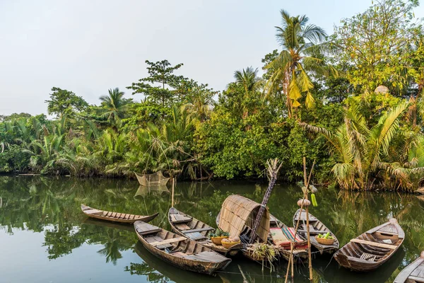Traditionella Träbåtar Liten Flod Regionen Mekongdeltat Södra Vietnam — Stockfoto