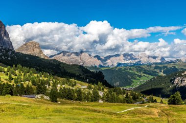 Dolomites İtalya - Val Gardena - Passo Sella