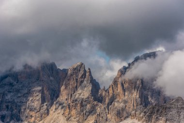 Dolomites İtalya - Val Gardena - Passo Sella