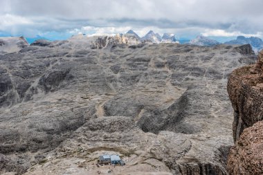 Dolomites İtalya - Val Gardena - Passo Sella