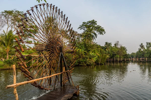 Barco Tradicional Madera Pequeño Río Región Del Delta Del Mekong — Foto de Stock