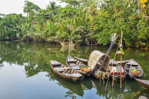 Traditionelle Holzboote Einem Kleinen Fluss Mekong Delta Südvietnam — Stockfoto