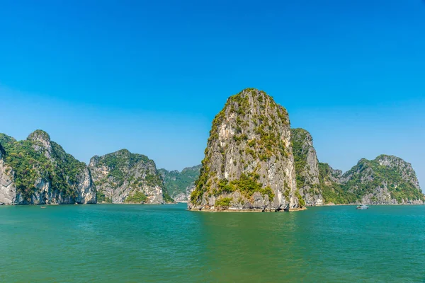 Hermosa Vista Bahía Halong Vietnam — Foto de Stock