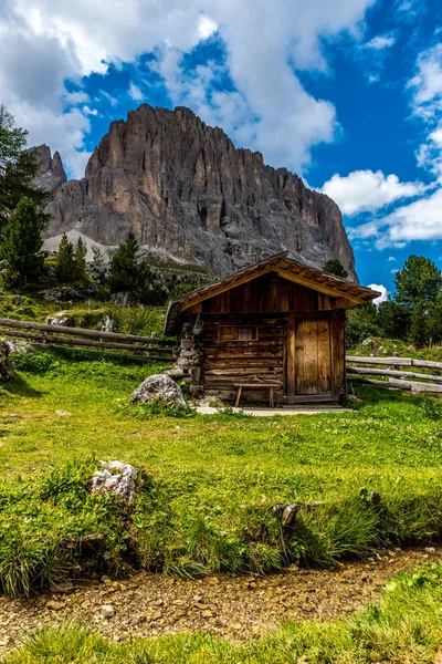 Dolomitas Itália Bela Casa Madeira — Fotografia de Stock