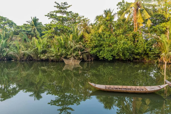 Traditionell Träbåt Liten Flod Regionen Mekongdeltat Södra Vietnam — Stockfoto