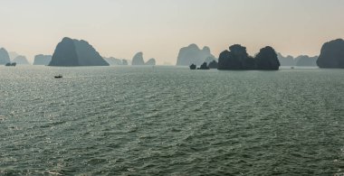 Halong Bay Vietnam güzel manzara