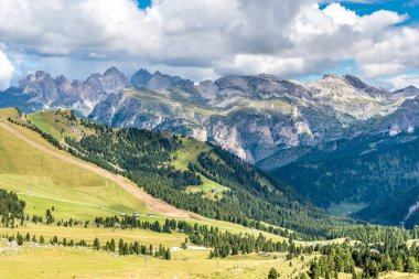 Dolomites İtalya - Val Gardena - Passo Sella