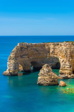 Praia da Marinha - güzel plaj Marinha Algarve, Portekiz