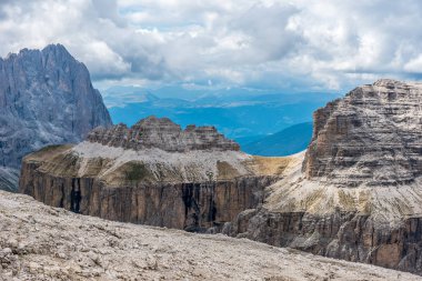 Dolomites İtalya - Piz Boe dağ