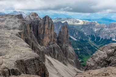 Dolomites İtalya - Val Gardena - Passo Sella