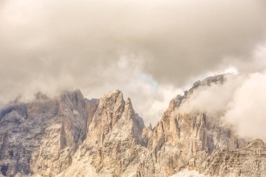 Dolomites İtalya - Piz Boe dağ