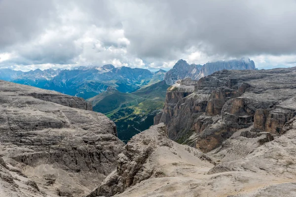 이탈리아 비오이의 Dolomites에 하이킹 — 스톡 사진