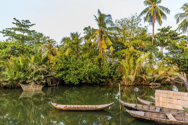 Barcos Tradicionales Madera Pequeño Río Región Del Delta Del Mekong — Foto de Stock