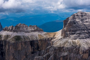 Dolomites İtalya - Piz Boe dağ