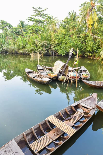 Barcos Tradicionales Madera Pequeño Río Región Del Delta Del Mekong — Foto de Stock