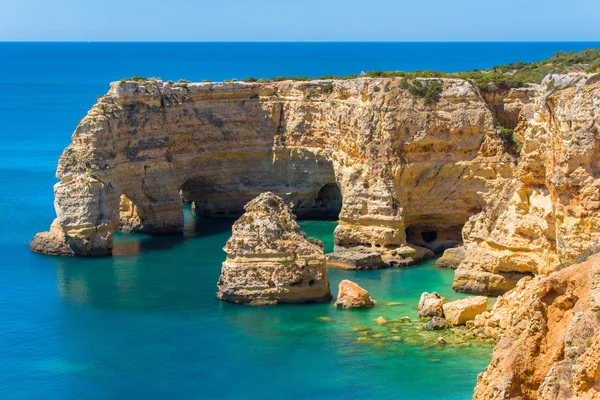 Praia da Marinha - güzel plaj Marinha Algarve, Portekiz