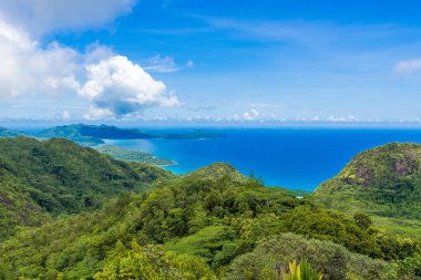 Tropik sahil Mahe, Seyşel Adaları