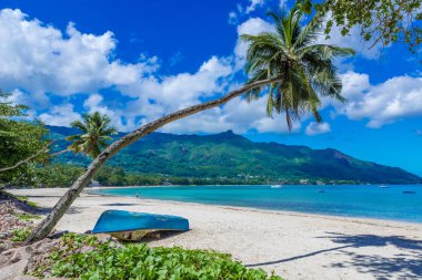 Baie Beau Vallon - ada Mahe üzerinde Cennet plaj - güzel sahil Seyşeller