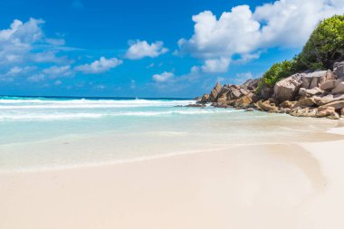 Petite Anse, La Digue de Seyşeller - Tropcial ve Cennet plaj