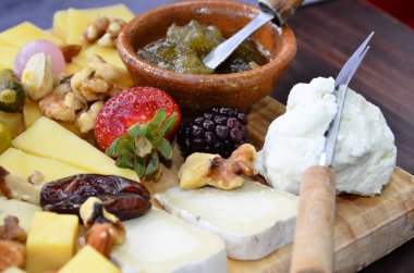 Gurme peynir tabağı yakın çekim