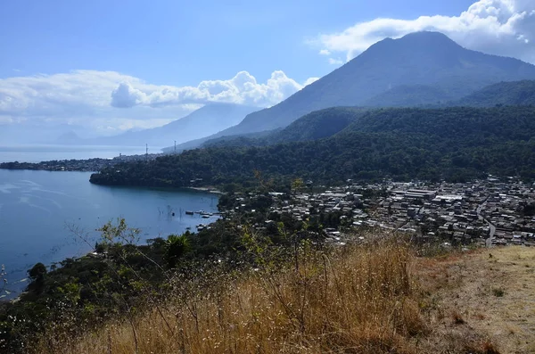 Pohled Jezero Atitlan Tří Vulkánů San Pedro Atitlan Měsíc Scorpio — Stock fotografie