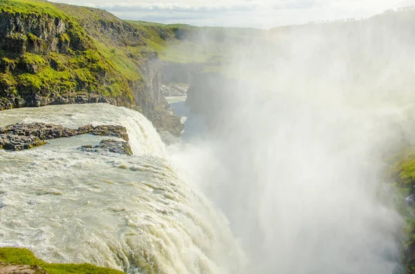 Gullfoss 美丽的瀑布在冰岛 — 图库照片