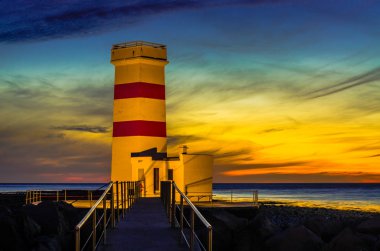 İzlanda sahil görünümü deniz feneri