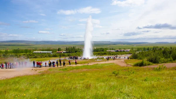 Geysir Strokkur - Avrupa'nın en büyük şofben