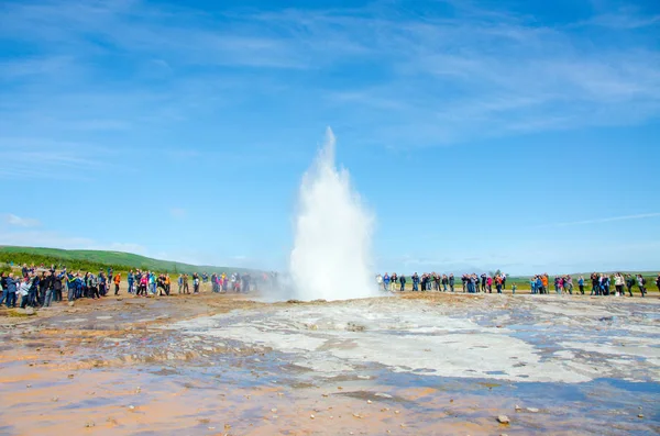 Geysir Strokkur - Avrupa'nın en büyük şofben