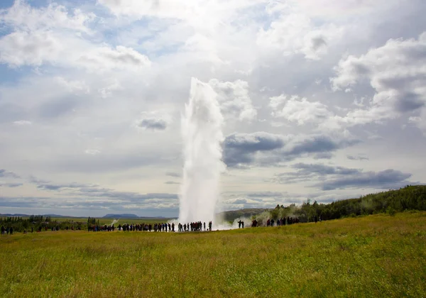 Geysir Strokkur - Avrupa'nın en büyük şofben