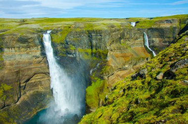 Haifoss - İzlanda'daki güzel şelale