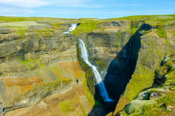 Haifoss - İzlanda'daki güzel şelale