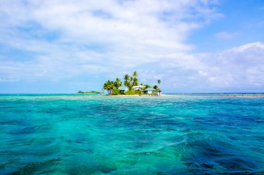 Tropikal ve cennet küçük ada, Karayip Denizi, Belize - Orta Amerika