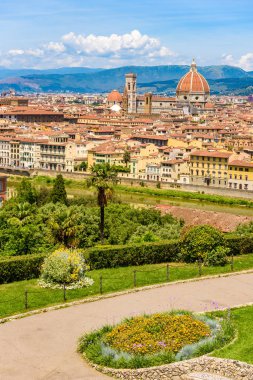 Piazzale Michelangelo - Arno Nehri ve Duomo Santa Maria Del Fiore ve Bargello - Toskana, İtalya Floransa'dan görünümünü
