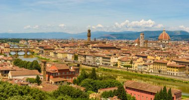 Piazzale Michelangelo - Ponte Vecchio ve Palazzo Vecchio, Duomo Santa Maria Del Fiore ve Bargello Arno Nehri - Toskana, İtalya Floransa'dan görünümünü
