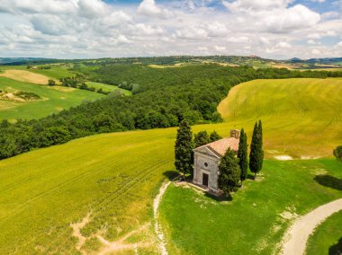Vitaleta (Cappella della Madonna di Vitaleta) Şapel Val d Orcia, Toskana, İtalya güzel manzara sahne