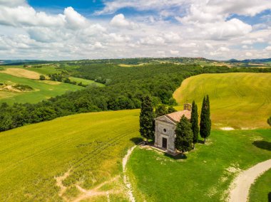 Vitaleta (Cappella della Madonna di Vitaleta) Şapel Val d Orcia, Toskana, İtalya güzel manzara sahne