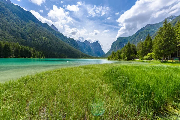 Lago Dobbiaco Toblacher See Lago Dobbiaco Dolomite Alpes Tirol Sul — Fotografia de Stock
