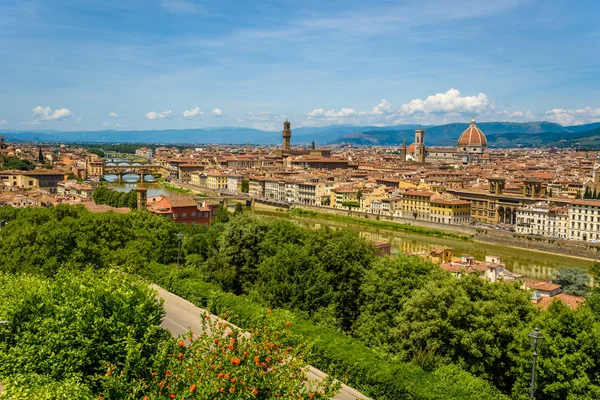 Piazzale Michelangelo - Ponte Vecchio ve Palazzo Vecchio, Duomo Santa Maria Del Fiore ve Bargello Arno Nehri - Toskana, İtalya Floransa'dan görünümünü