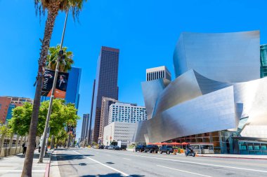 Los Angeles, Kaliforniya, ABD - 13 Haziran 2017: Walt Disney Konser Salonu şehir Los Angeles Los Angeles Filarmoni Orkestrası ve Los Angeles usta Chorale ev Frank Gehry tarafından tasarlanmış.